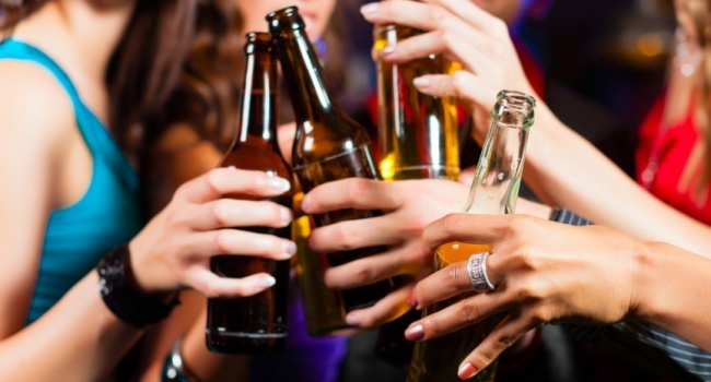 Эксперты к Новому году составили рейтинг самых безвредных спиртных напитков