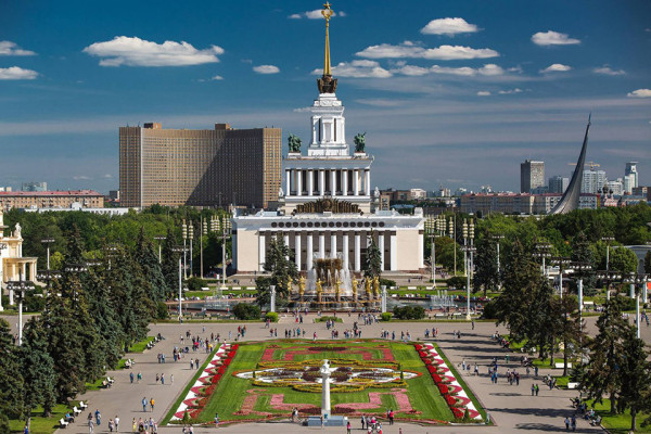 В Москве под больницы переоборудуют ВДНХ и автоцентры