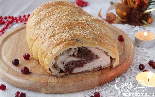 Рулет из индейки с черносливом и грецким орехом Рулет из индейки с черносливом и грецким орехом