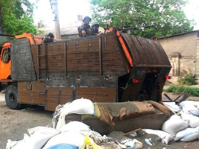 Как самодельная военная техника участвует в настоящих сражениях