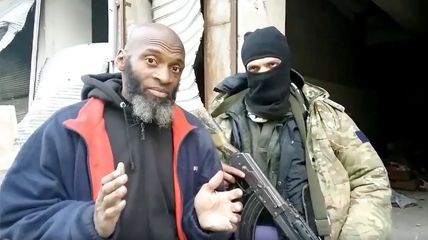 Позировать с террористом - это нормально