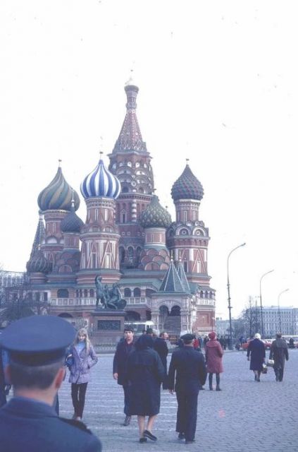 Москва в преддверии 1 мая 1982 года. Москва в преддверии 1 мая 1982 года.