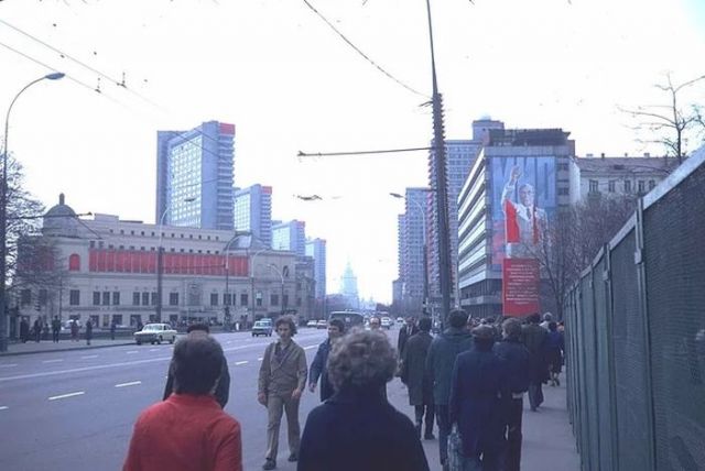 Москва в преддверии 1 мая 1982 года. Москва в преддверии 1 мая 1982 года.