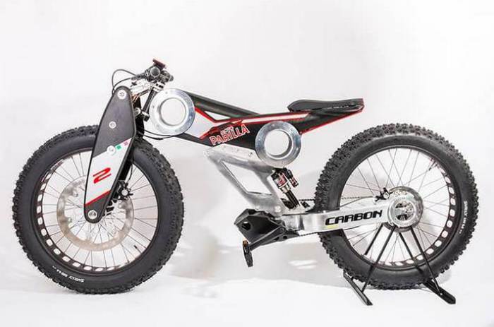 Parilla Carbon весит 30 кг. Parilla Carbon весит 30 кг.