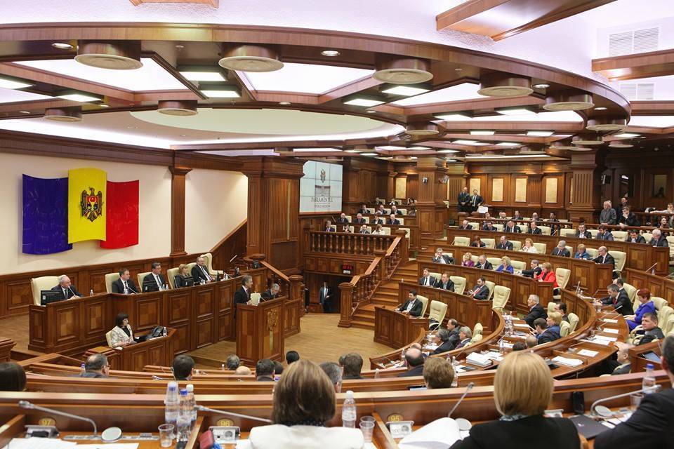 Молдова: коалиции предстоит действовать в условиях чрезвычайного положения Молдова: коалиции предстоит действовать в условиях чрезвычайного положения