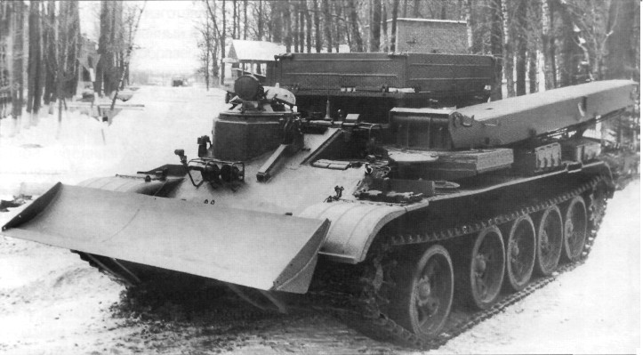 БРЭМ-3 — советская опытная бронированная ремонтно-эвакуационная машина. Серийно не производилась. БРЭМ-3 — советская опытная бронированная ремонтно-эвакуационная машина. Серийно не производилась. АРМИЯ., бронемашина, военная техника, танк