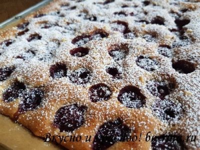 ДЕСЕРТНЫЙ ВИХРЬ. Пирог с вишней и грецким орехом ДЕСЕРТНЫЙ ВИХРЬ. Пирог с вишней и грецким орехом