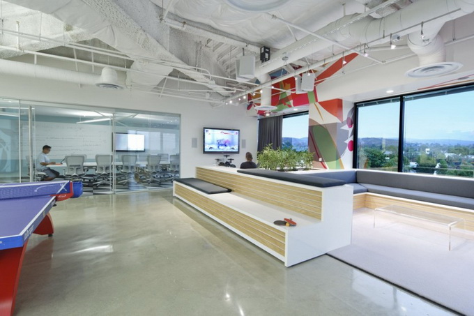 dreamhost-office-interior-01-944x635_.jpg