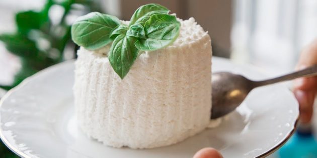 Классическая рикотта из сыворотки Классическая рикотта из сыворотки
