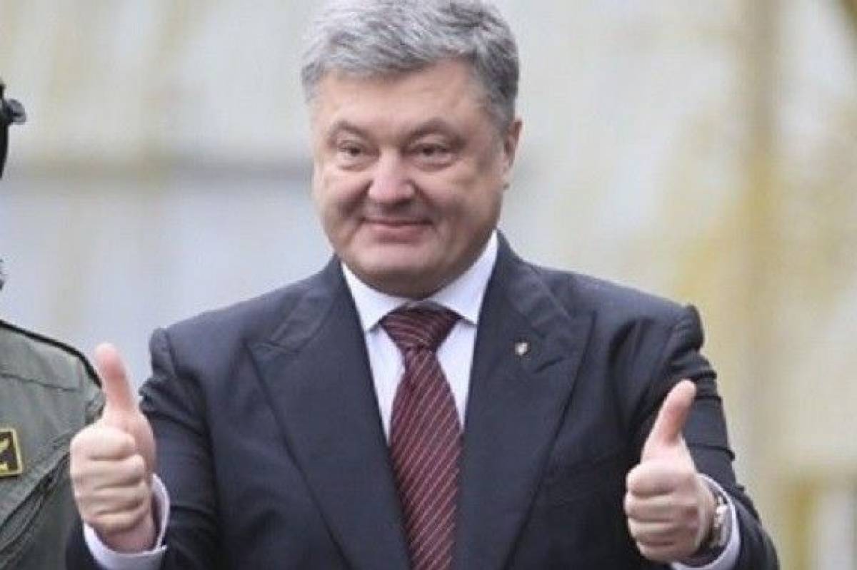 Американская демократия прогнулась перед Порошенко Американская демократия прогнулась перед Порошенко