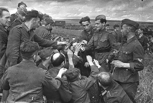 Самый безумный танковый бой в истории (20 фото) Самый безумный танковый бой в истории (20 фото)