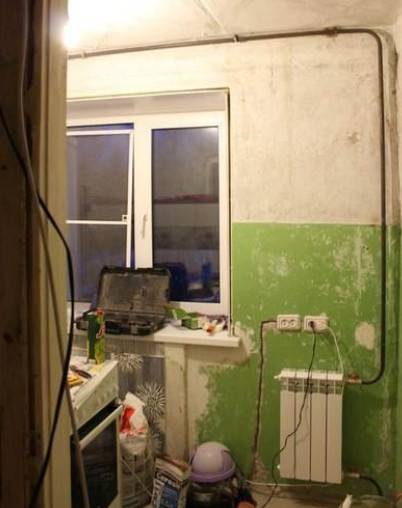 Муж сам отремонтировал эту кухню в 5 кв.м. пока жена гостила у тещи. После приезда, она просто была ошарашена от увиденного… Муж сам отремонтировал эту кухню в 5 кв.м. пока жена гостила у тещи. После приезда, она просто была ошарашена от увиденного…