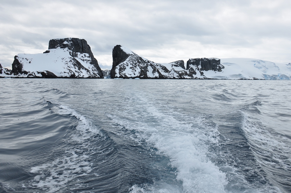 Антарктида. Скалистые лабиринты Spert Island и Школа Фотографии