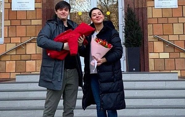 Трогательные фотографии звёзд с новорождёнными детьми