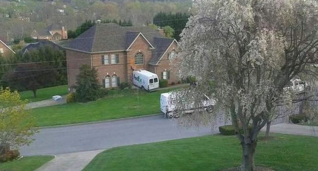 FedEx FedEx dhl, fail, fedex, доставка, доставка из ада, почта, почтовые службы, упс