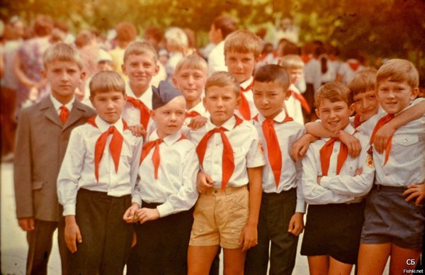 О пионерах... О пионерах...