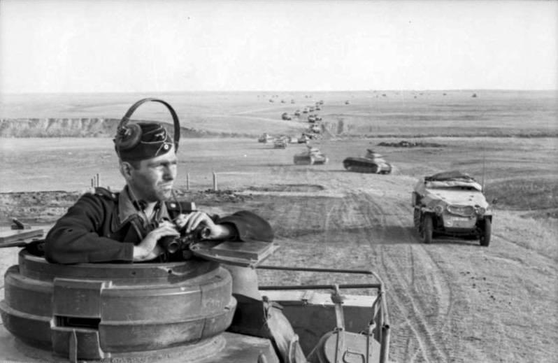 Как советский КВ на сутки остановил танковую колонну фашистов Как советский КВ на сутки остановил танковую колонну фашистов