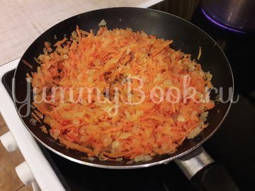 Лёгкий суп с куриными фрикадельками и яичной "лапшой"