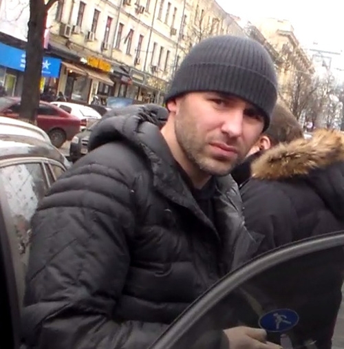 Реальный герой Майдана - один на толпу Реальный герой Майдана - один на толпу