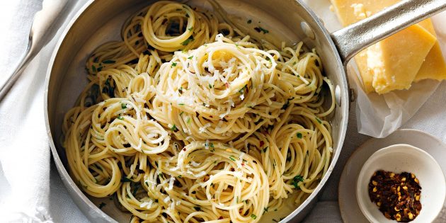 Спагетти Aglio e Olio Блюда с чесноком: Спагетти Aglio e Olio