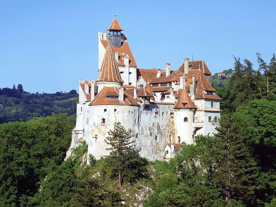 Замок Бран - "центр вампирской Трансильвании"