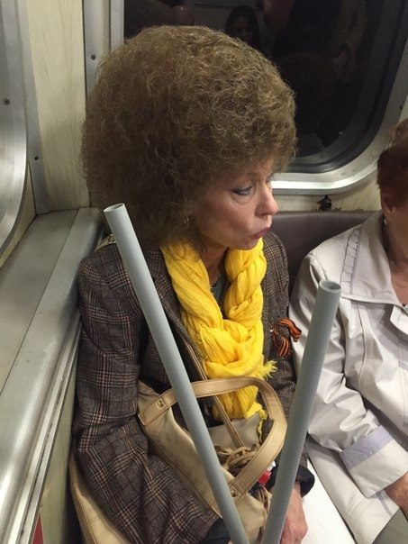 Метромода (приколисты, весельчаки, косплейщики, ну и разные другие...) этакие "специи", разбавляющие бульон обыденности Метромода (приколисты, весельчаки, косплейщики, ну и разные другие...) этакие "специи", разбавляющие бульон обыденности