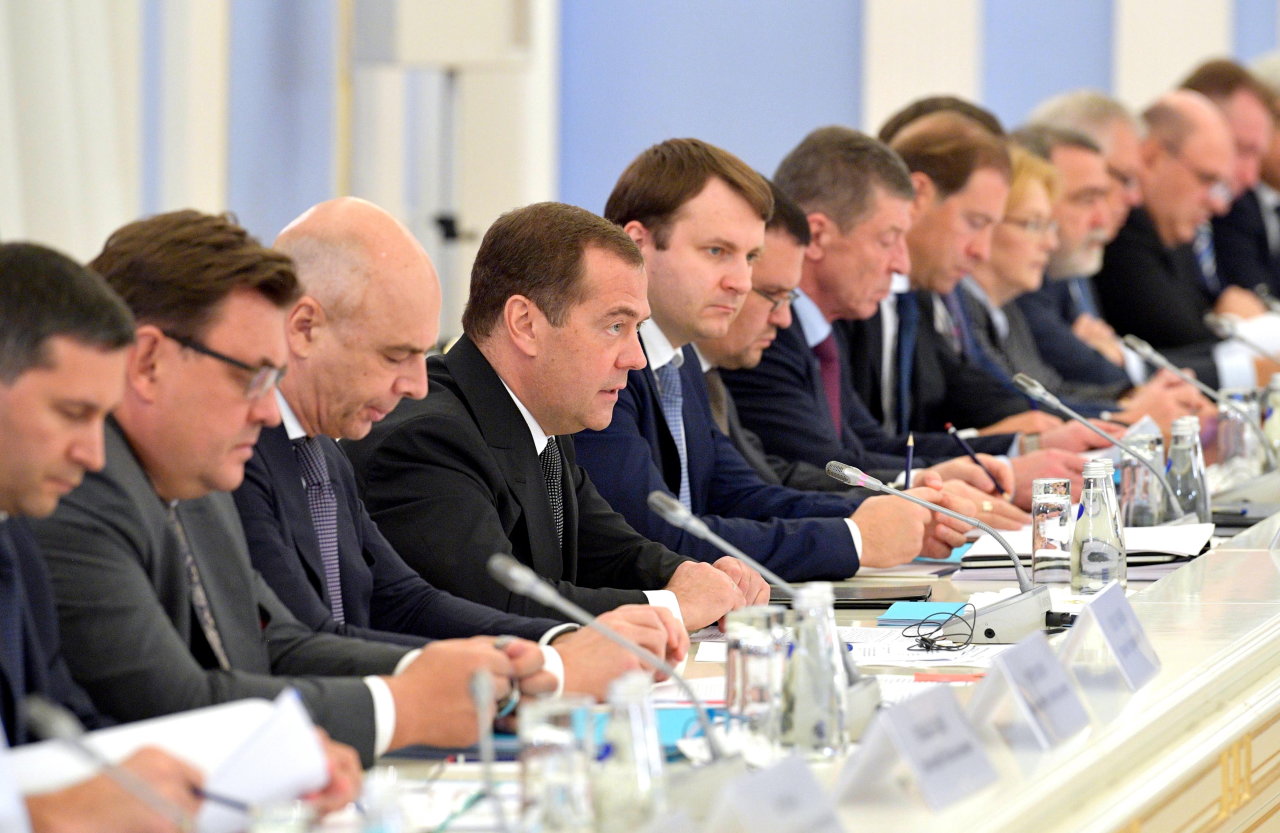 Медведев: Санкции не снизили интерес инвесторов к России