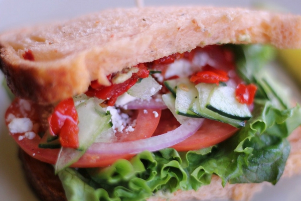 Что такое сэндвич BLT и как его готовить — три рецепта