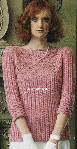 Пуловер с ажурной кокеткой спицами