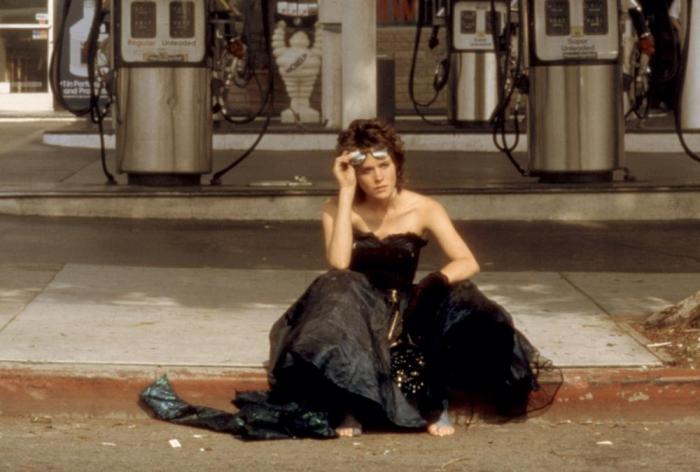 Кадр из фильма *Горничная на заказ*, 1987 | Фото: film.ru Кадр из фильма *Горничная на заказ*, 1987 | Фото: film.ru