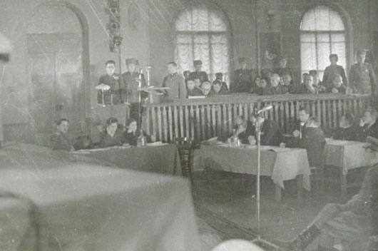Суд над немецкими оккупантами и их казнь в Киеве в феврале 1946 года Суд над немецкими оккупантами и их казнь в Киеве в феврале 1946 года