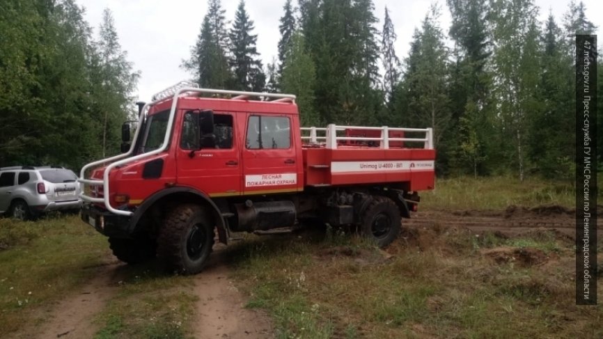 Склад с бочками горит в Краснодарском крае