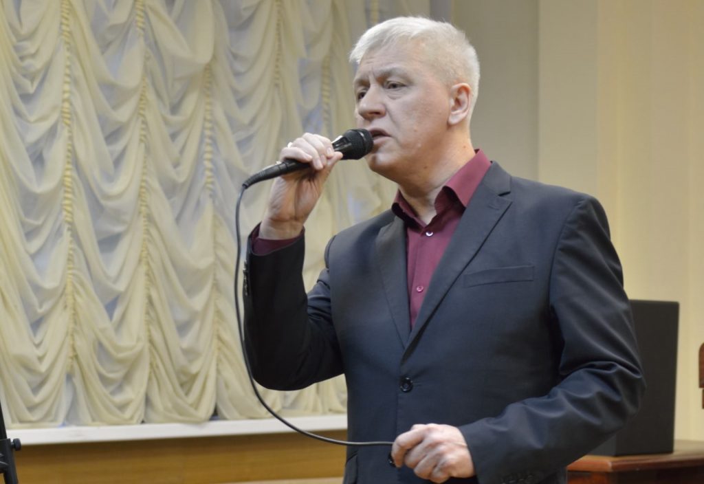 Клуб «Атом» представил концерт «Приглашаю всех друзей»