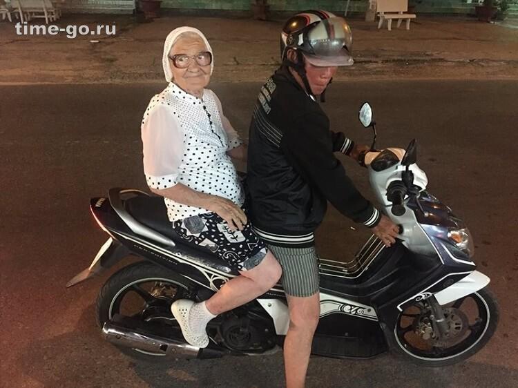 89-летняя баба Лена ездит по всему миру на свою российскую пенсию 89-летняя баба Лена ездит по всему миру на свою российскую пенсию
