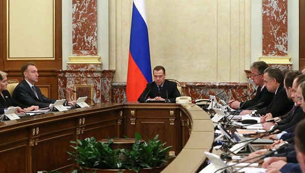 Куда ведут нефтяники? Если цены на бензин подорожали - это к революции, или провокация? Куда ведут нефтяники? Если цены на бензин подорожали - это к революции, или провокация?