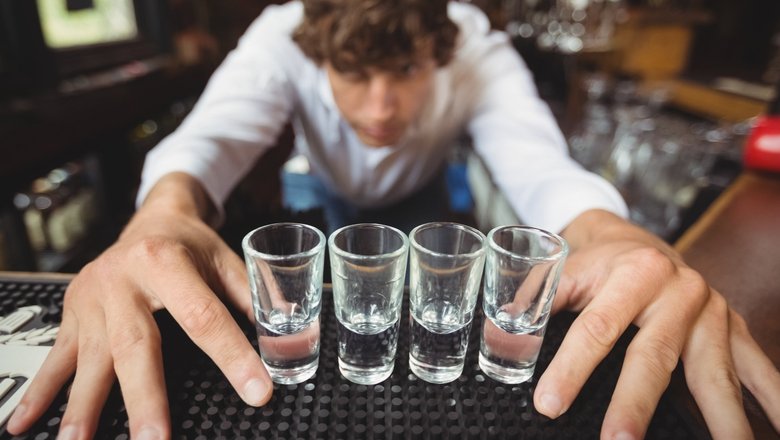 Россиянам назвали максимально допустимую дозу алкоголя в мороз