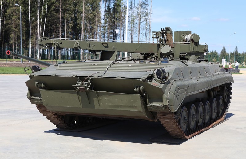 БРЭМ-2 — советская бронированная ремонтно-эвакуационная машина, созданная на базе БМП-1. БРЭМ-2 — советская бронированная ремонтно-эвакуационная машина, созданная на базе БМП-1. АРМИЯ., бронемашина, военная техника, танк