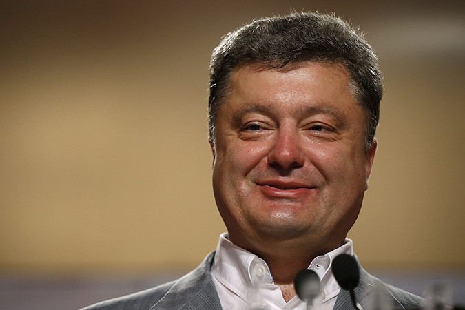 Порошенко выступил против военного положения на Украине: «Странам в состоянии войны МВФ не дает денег»