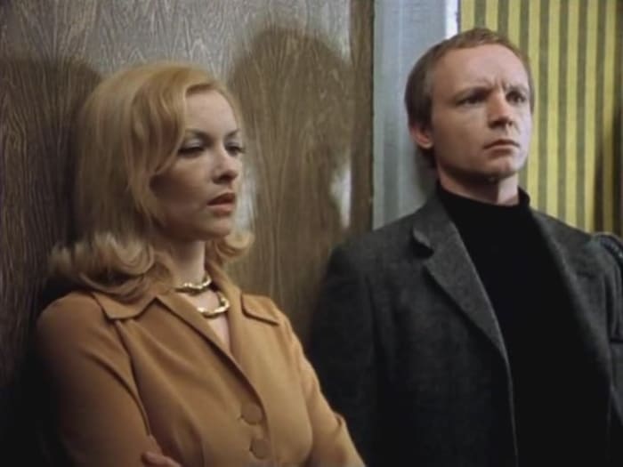 Кадр из фильма *Ирония судьбы, или С легким паром*, 1975 | Фото: trendy-u.com Кадр из фильма *Ирония судьбы, или С легким паром*, 1975 | Фото: trendy-u.com