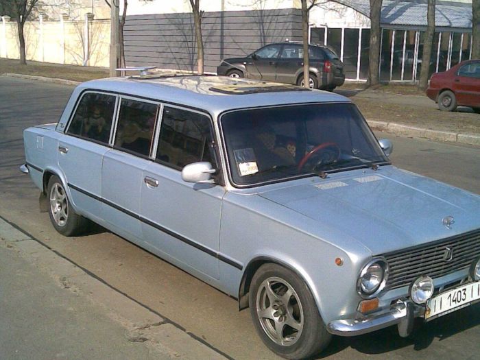 Подборка тюнингованных ВАЗов (37 фото) Подборка тюнингованных ВАЗов (37 фото)