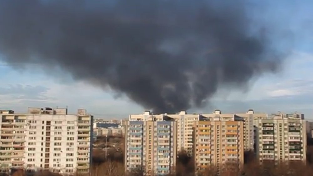 Склад загорелся в московском районе Кузьминки
