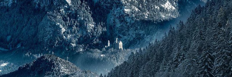 Замок Нойшванштайн, юго-западная Бавария. Фотограф - Дирк Вонтен (Германия), категория "чувство места" архитектура, кандидаты, конкурс фотографии, лучшие фото, претендент, фотография, фотоконкурс