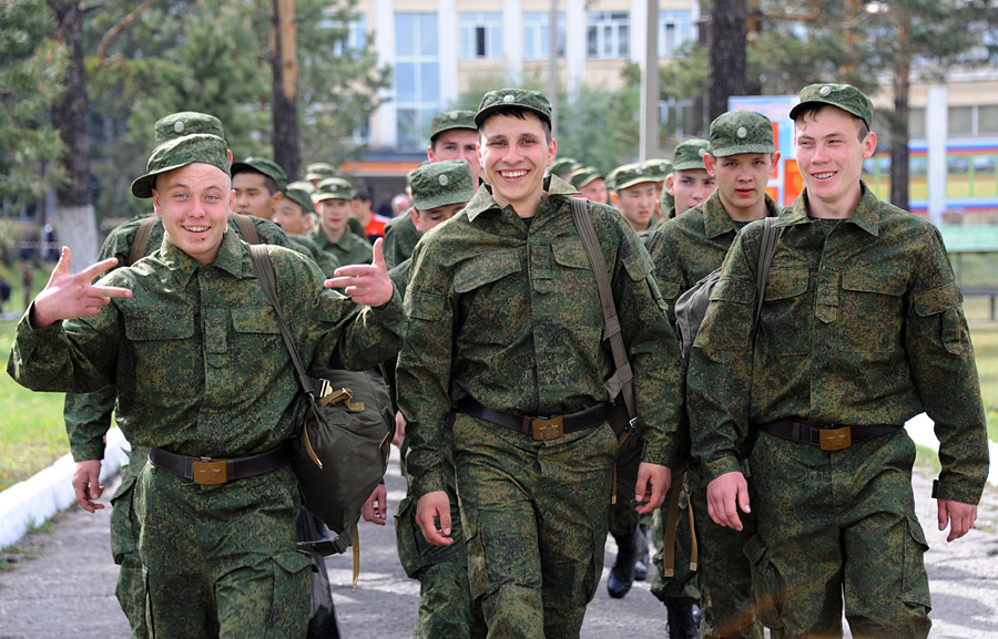 Дожили: Сотрудницу военкомата обвинили в получении взятки ЗА прием в армию