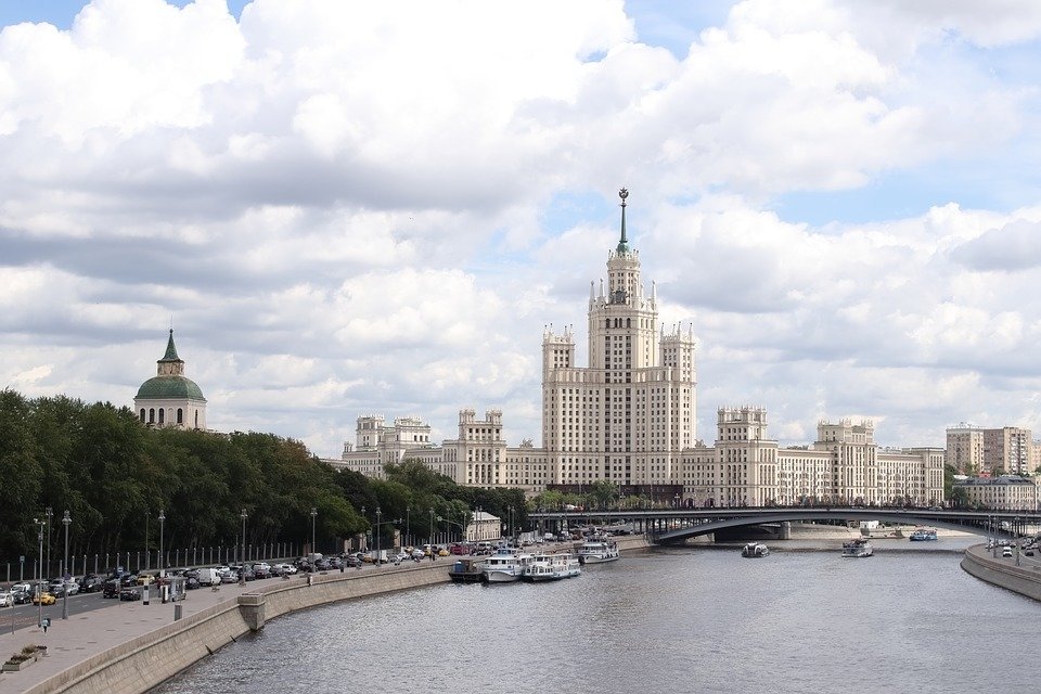 Транспортная революция в Москве: эксперт рассказал о методе «кнута и пряника»