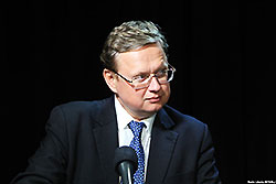 Михаил Делягин