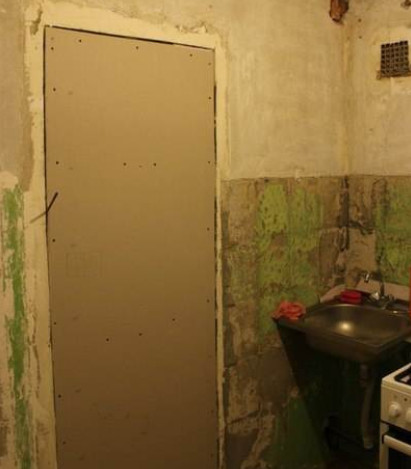 Муж сам отремонтировал эту кухню в 5 кв.м. пока жена гостила у тещи. После приезда, она просто была ошарашена от увиденного… Муж сам отремонтировал эту кухню в 5 кв.м. пока жена гостила у тещи. После приезда, она просто была ошарашена от увиденного…