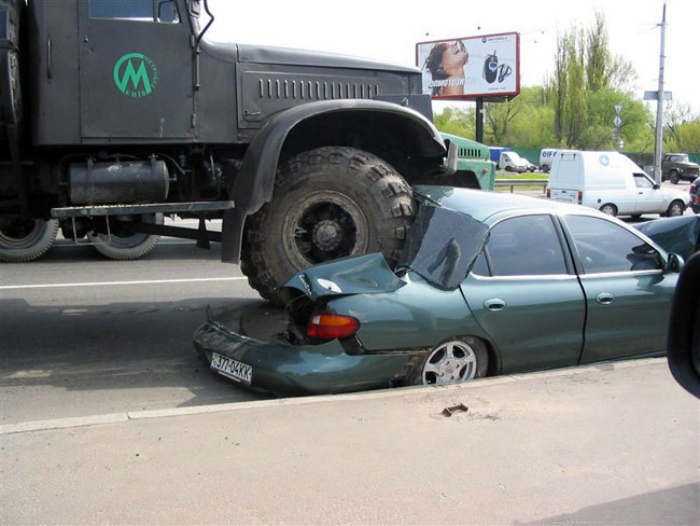 Жесткий наезд. Жесткий наезд.