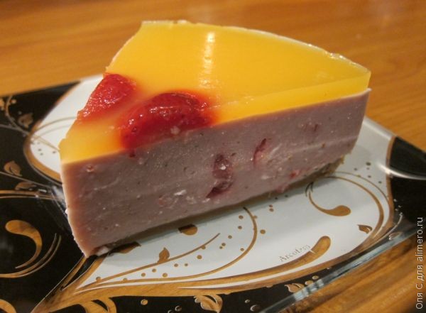 Творожный торт с клубникой