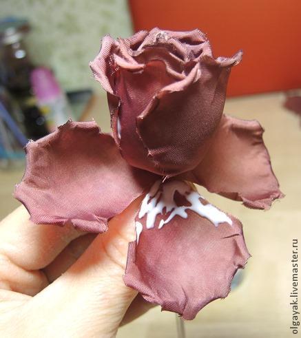 Как сделать красивые розы из ткани