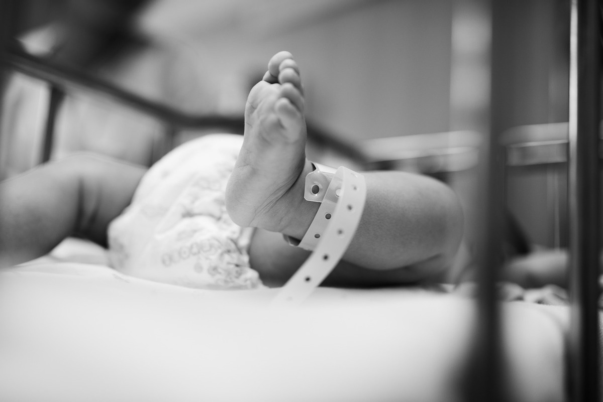 Женщина с маткой от умершего донора впервые смогла родить